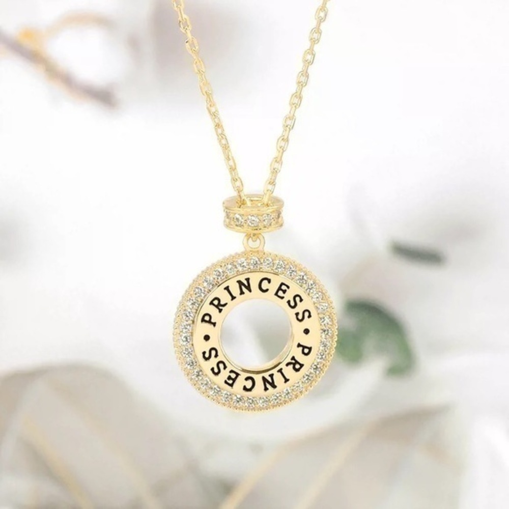 - 18K Gold vermeil  Princess 👸 necklace